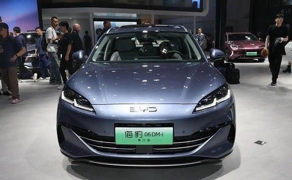 比亚迪海豹06DM-i旅行版价格12万-15万元