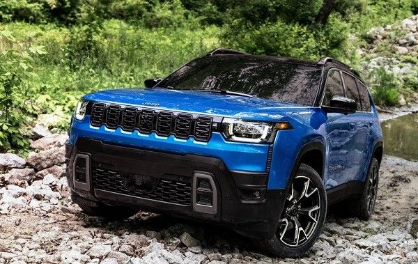全新Jeep Cherokee(自由光)无伪装谍照新车将上市
