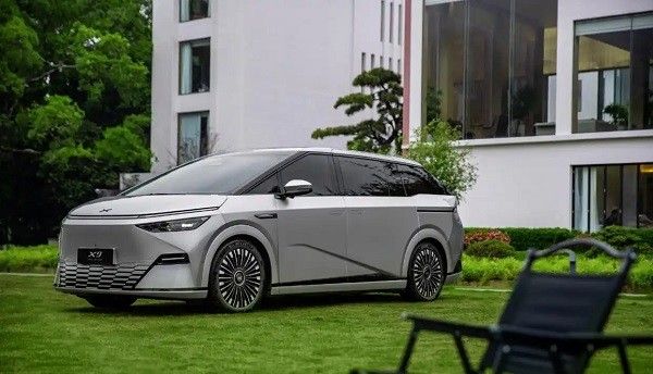 小鹏x9新款2025款价格落地价多少万 尺寸参数配置续航