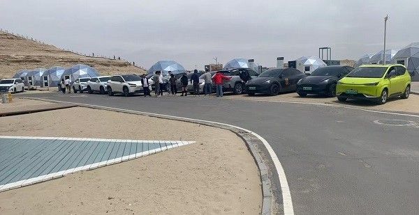 蔚来已在全国布局充电桩超8000座充换电站