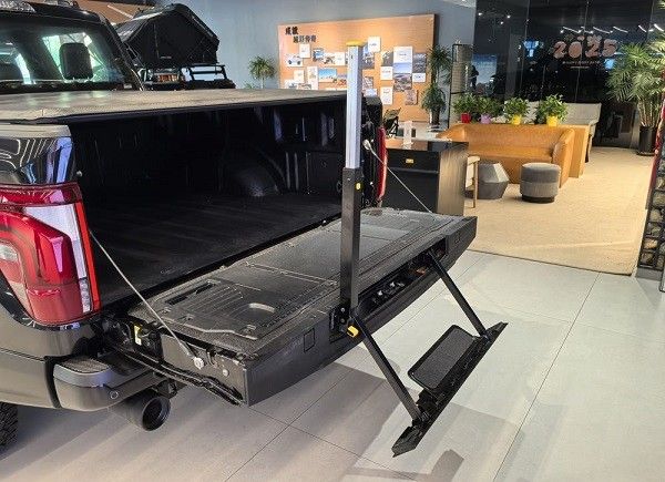 新款福特F-150猛禽上市价格多少钱参数配置