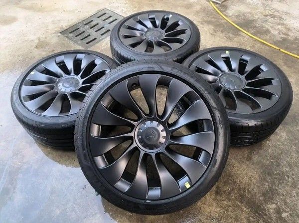 model3轮胎尺寸是多少