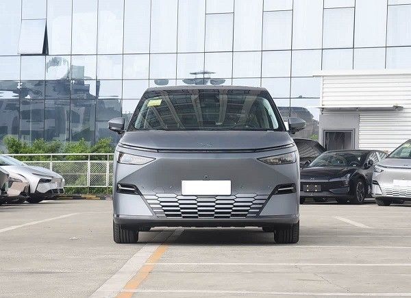 小鹏x9位居香港6月MPV车型销量榜首新款2025款价格