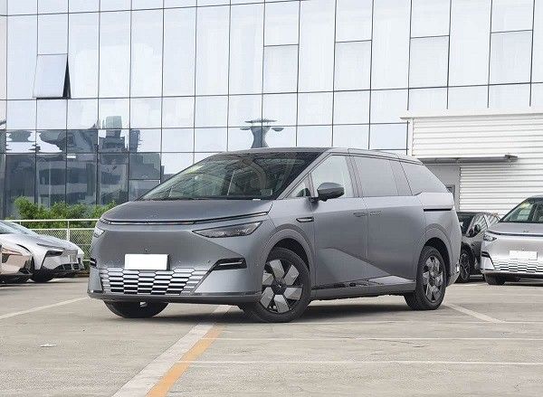 小鹏x9位居香港6月MPV车型销量榜首新款2025款价格