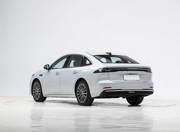 吉利银河A7开启预售落地价格参数配置油耗续航