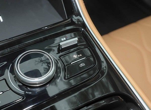 吉利银河A7开启预售落地价格参数配置油耗续航