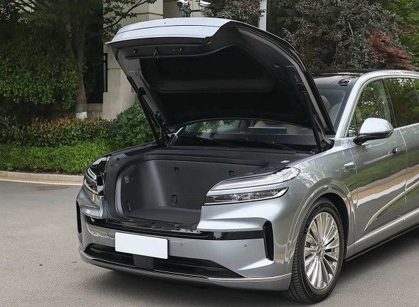 乐道L90预售价格27.99万元起电池租用方案19.39万元起