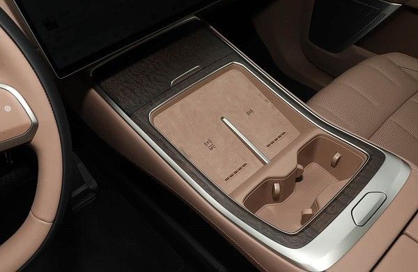 乐道L90预售价格27.99万元起电池租用方案19.39万元起