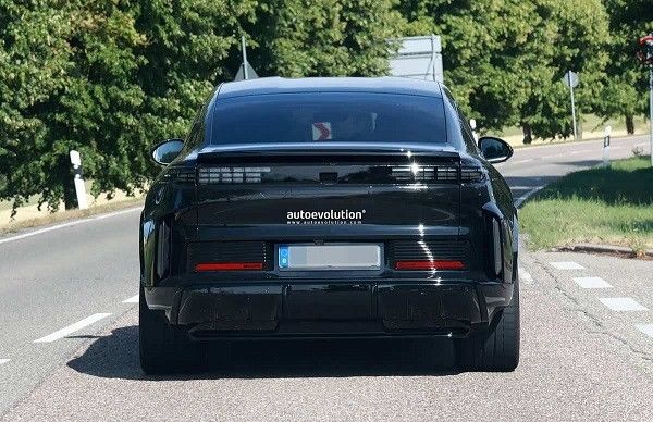 全新保时捷Cayenne Coupe EV最新谍照什么时候上市