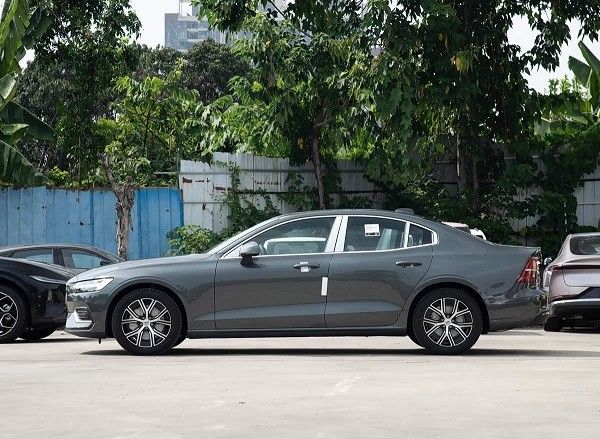 2026款沃尔沃S60正式上市限时尊享价19.29万-26.19万