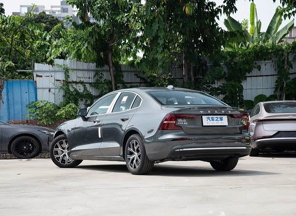 2026款沃尔沃S60正式上市限时尊享价19.29万-26.19万