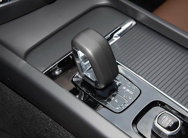 2026款沃尔沃S60正式上市限时尊享价19.29万-26.19万