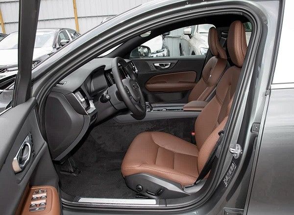 2026款沃尔沃S60正式上市限时尊享价19.29万-26.19万