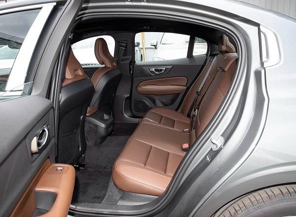 2026款沃尔沃S60正式上市限时尊享价19.29万-26.19万