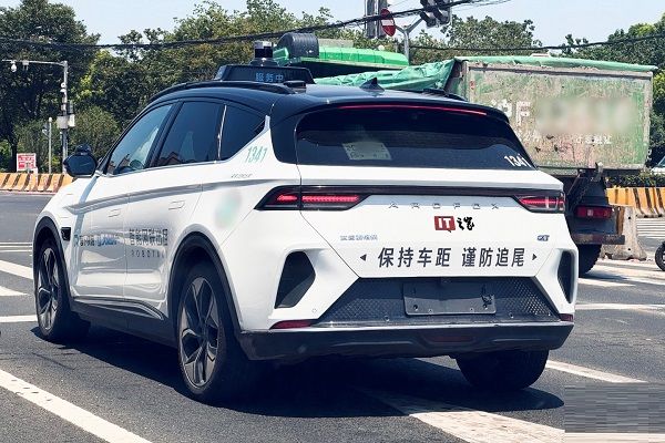 上海Robotaxi商业化运营有望2025年获运营牌照