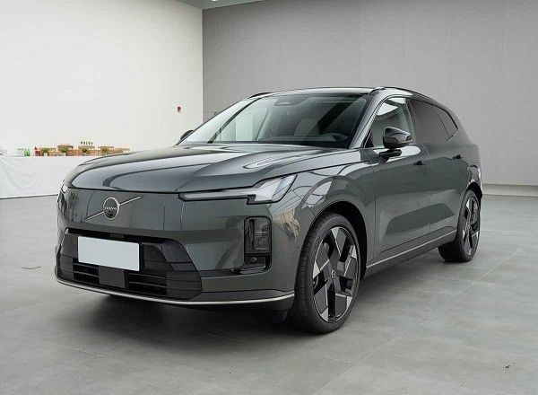 全新沃尔沃XC70更多车身配色信息8月开启预售