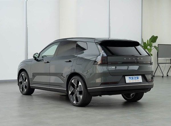 全新沃尔沃XC70更多车身配色信息8月开启预售