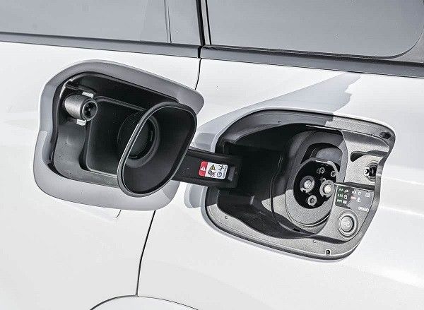 一汽奥迪Q6L e-tron家族开启预售先享礼遇价35.30-40.30万元