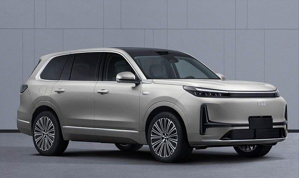 大型SUV吉利银河M9将搭载阶跃星辰端到端AI语音大模型