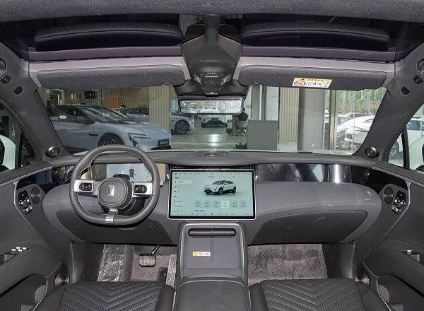 阿维塔11在新加坡正式上市起售价约156万元人民币