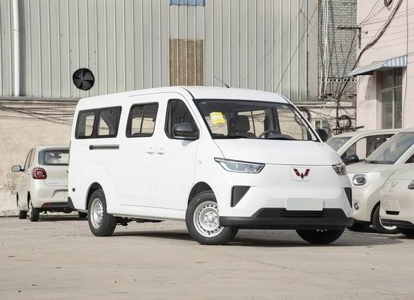 新能源商用车2025款五菱扬光上市价格区间7.98-8.98万元