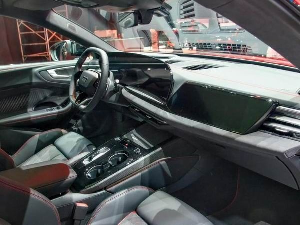 上汽奥迪A5L Sportback上市预售价格27.99万元起限时优惠26万元起