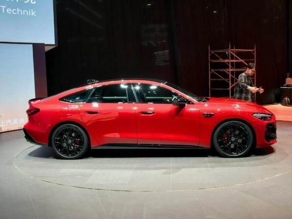 上汽奥迪A5L Sportback上市预售价格27.99万元起限时优惠26万元起