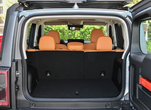 插混紧凑型SUV2025款哈弗猛龙Hi4首发亮相外观内饰升级