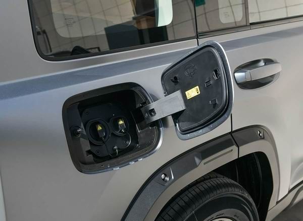 插混紧凑型SUV2025款哈弗猛龙Hi4首发亮相外观内饰升级