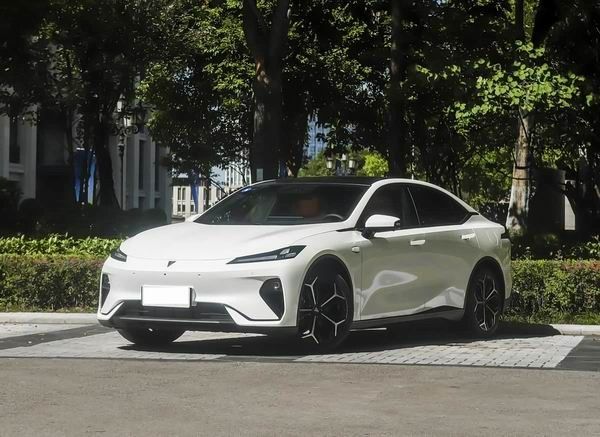 2026款深蓝L07实车亮相什么时候上市提供增程纯电车型