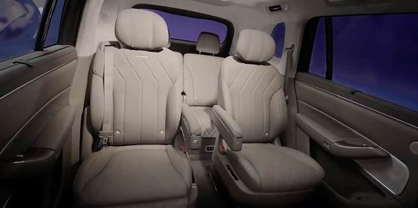 问界M8纯电版搭载华为乾崑智驾ADS 4 CLTC综合续航705km