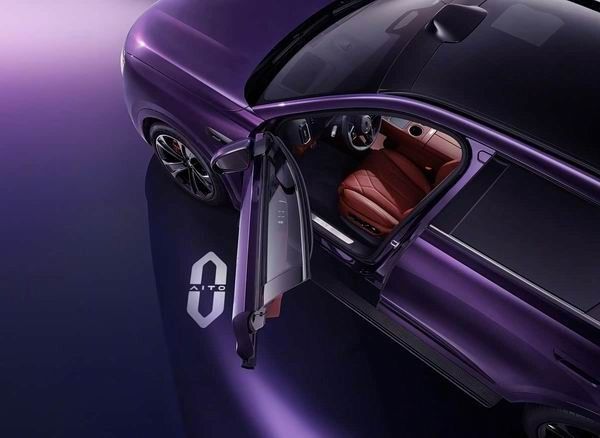 问界M8纯电版搭载华为乾崑智驾ADS 4 CLTC综合续航705km