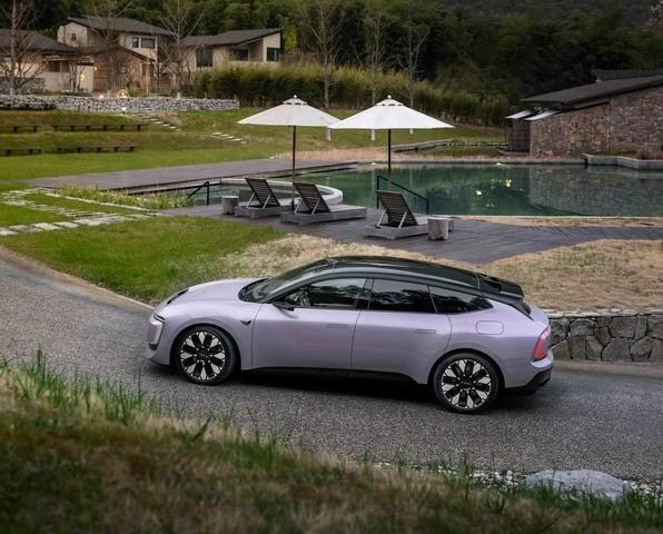 豪华电动汽车品牌奥迪E5 Sportback价格预售23.59万-31.99万元