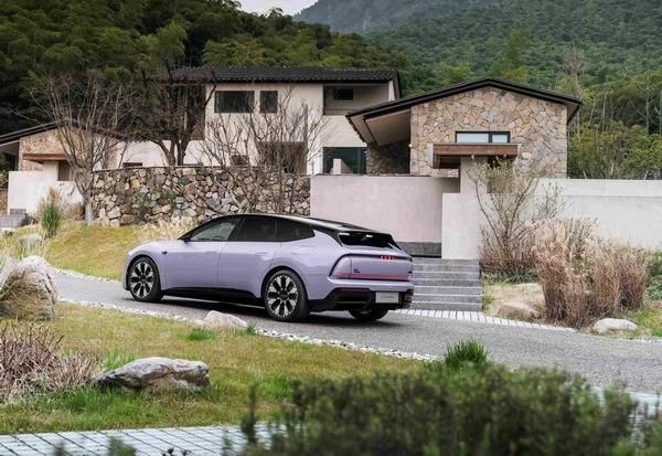 豪华电动汽车品牌奥迪E5 Sportback价格预售23.59万-31.99万元