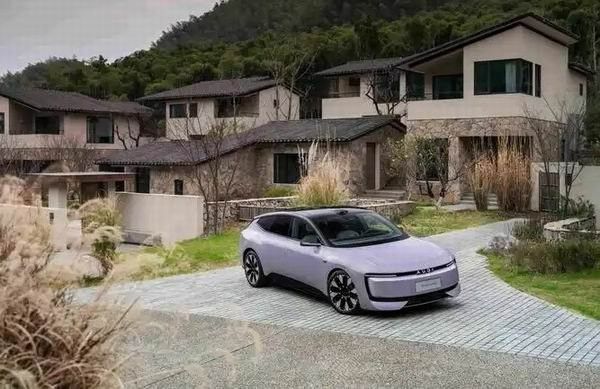 豪华电动汽车品牌奥迪E5 Sportback价格预售23.59万-31.99万元