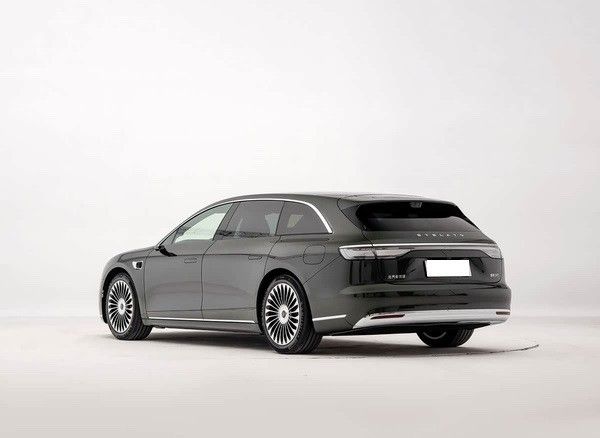 享界S9T首批量产车下线预售价格区间32.8万元-38.8万元