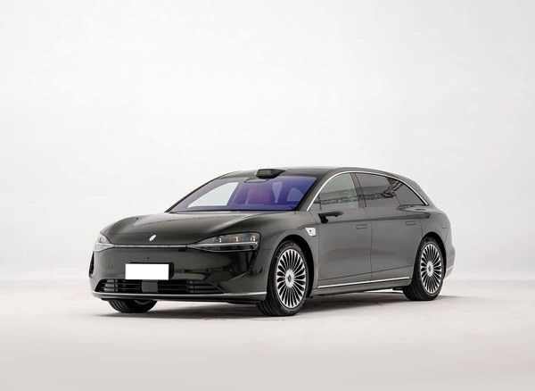 享界S9T首批量产车下线预售价格区间32.8万元-38.8万元