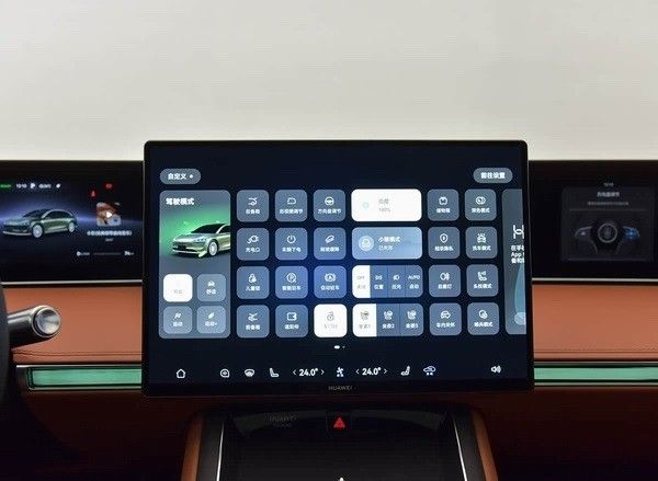 享界S9T首批量产车下线预售价格区间32.8万元-38.8万元