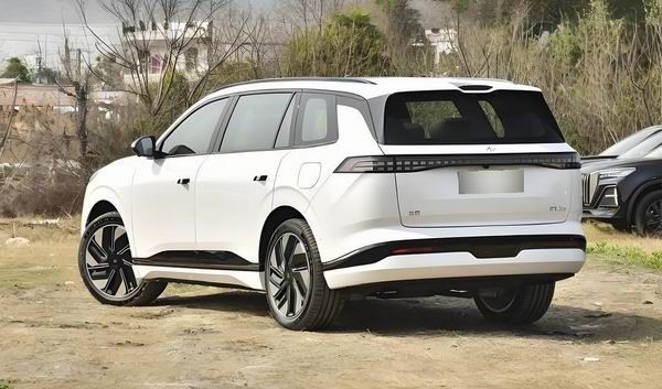2026款eπ008上市价格参数配置提供六座版五座版可选