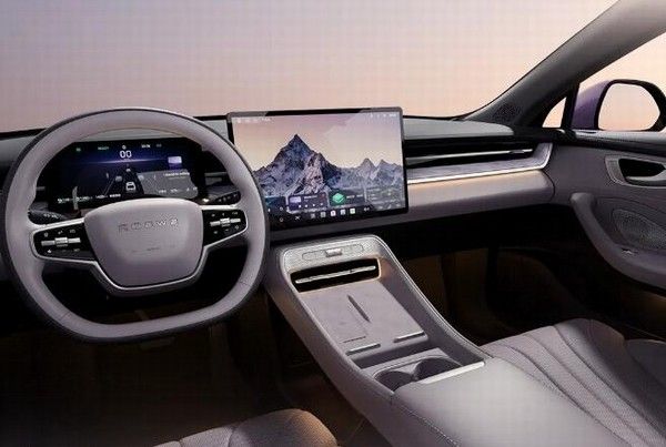 荣威M7 DMH参数配置续航2050km亏电油耗2.91L