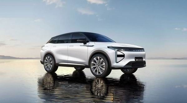 奇瑞星途瑶光C-DM寰球版官图双色涂装价格15.99万起