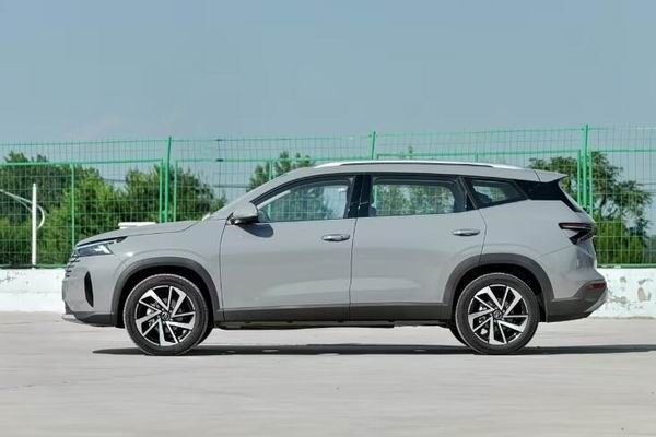 捷达vs8参数配置最新款2025款价格9.9-11.4万元