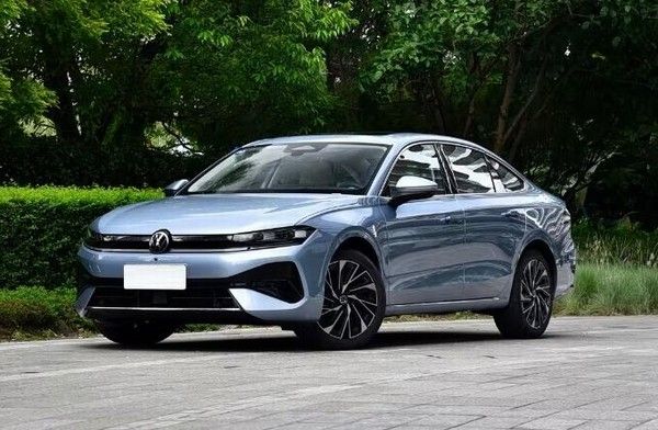 A+级轿车全新一代速腾L参数配置价格11.49万元起
