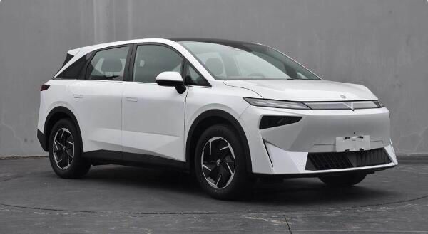 哈啰Robotaxi自研车型曝光首车亮相2000TOPS算力