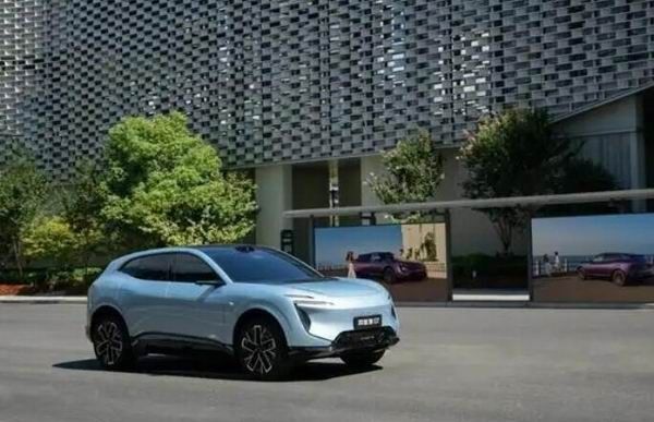 2026款阿维塔07新增Elite版本标配华为激光雷达