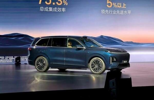 深蓝S09超长续航超充版上市价格区间23.99-30.99万元