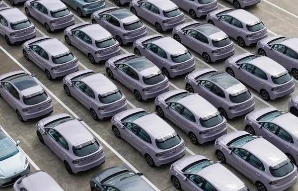 全新MG4正式开启交付并发运全国限时补贴价6.58万起