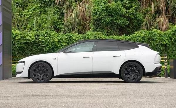 奥迪E5 Sportback参数配置价格23.59万起9月16日上市