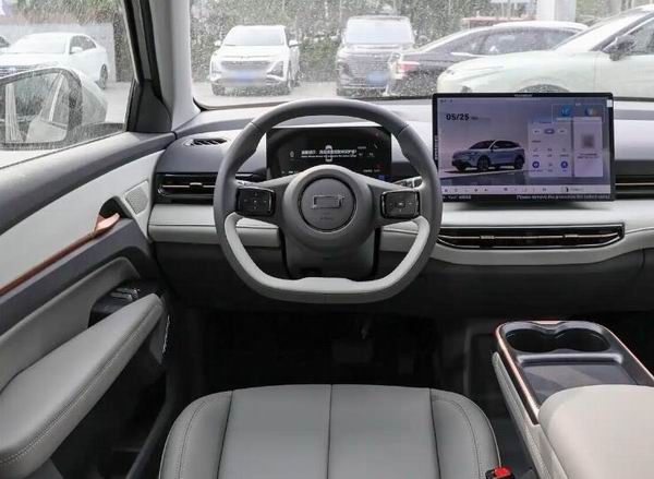 一汽奔腾悦意03畅享版565km价格一口价8.88万元