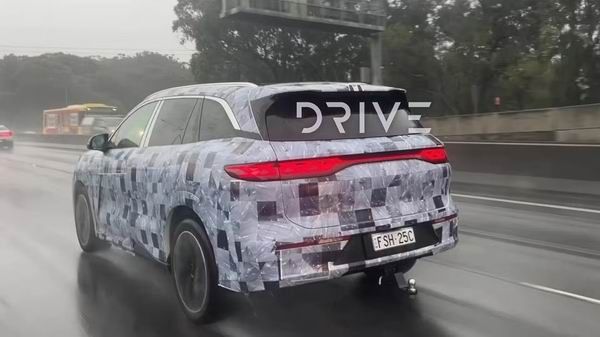 比亚迪海狮8路测曝光7座混动suv家用车型推荐